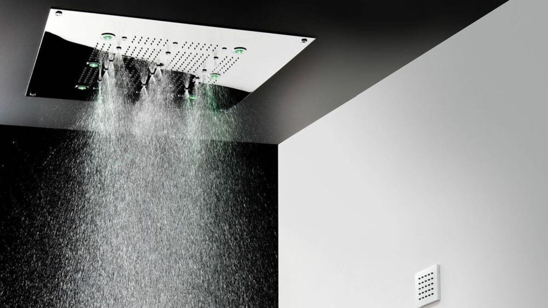 Soffione e fuoriuscita acqua